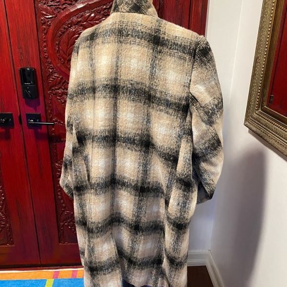 Plaid Soft-Brushed coat for Women - Picture 9 of 9